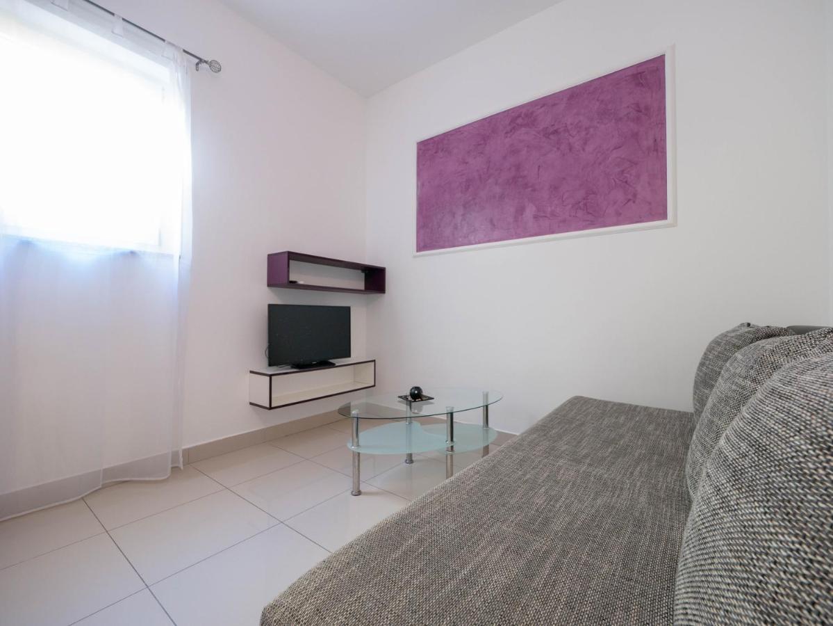 Cozy With Breakfast On Request 1 Appartement Pula