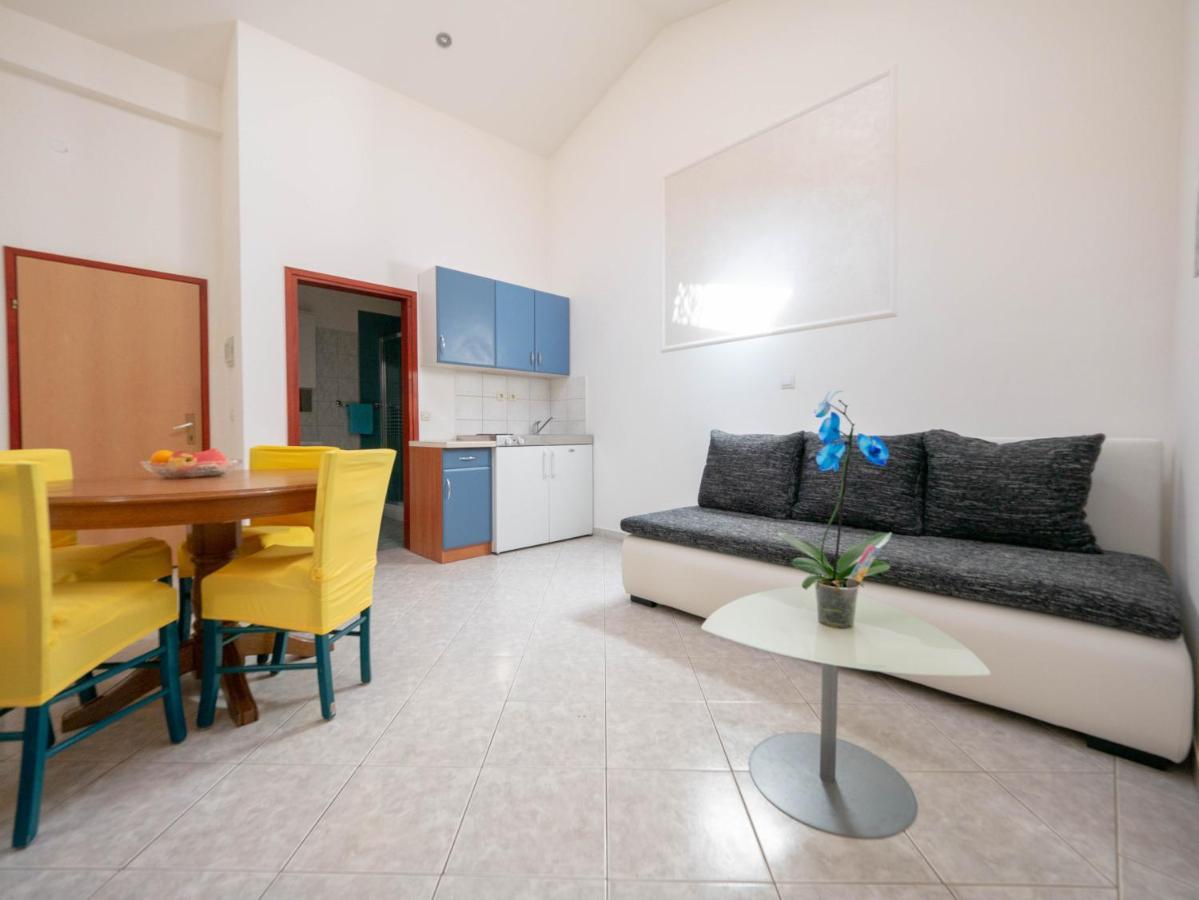Cozy With Breakfast On Request 1 Appartement Pula